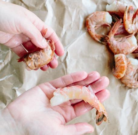 راهنمای خرید میگو فریز شده پوست کنده