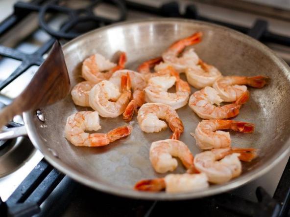 توزیع کننده میگو منجمد سر کنده بسته بندی