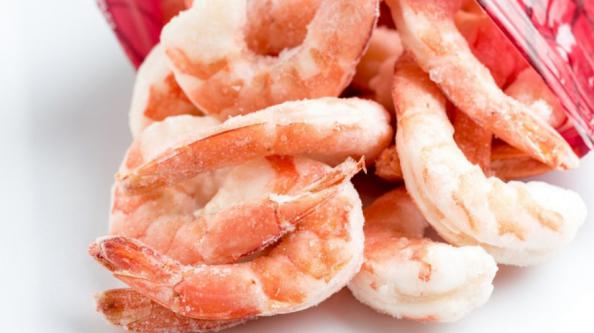 بررسی کیفیت میگو منجمد سر کنده بهداشتی